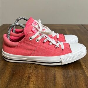 Converse Pink Chuck Taylor All Star Madison Low Sneakers Women’s Size 9